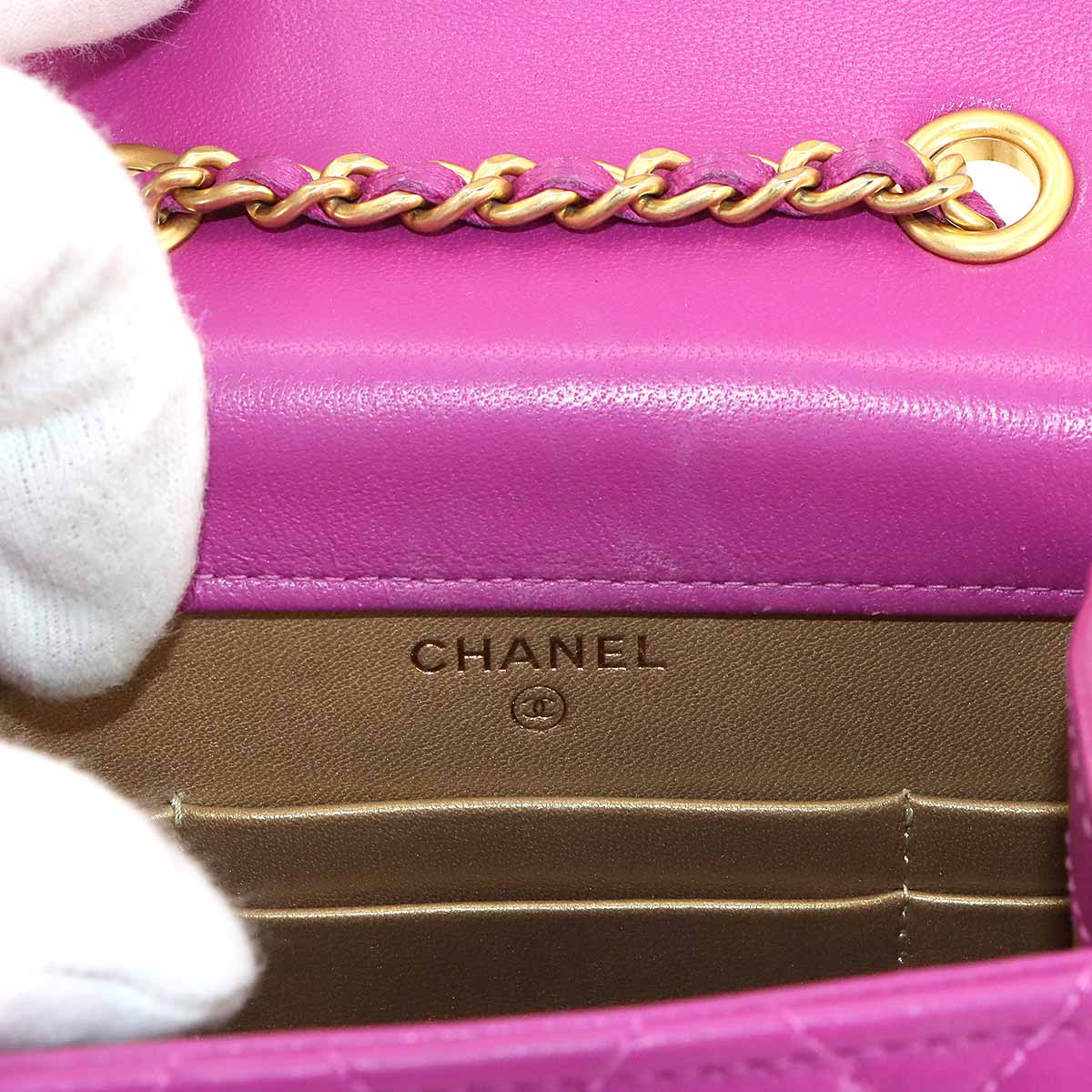 Matelasse Phone Hoder Chain Shoulder Bag Leather Purple AP1448