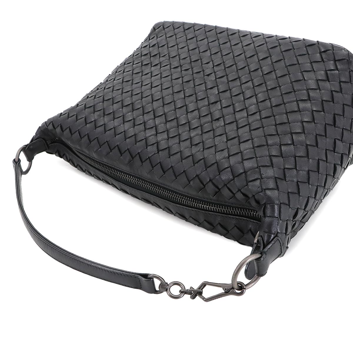 Intrecciato Shoulder Bag Leather Black 239988