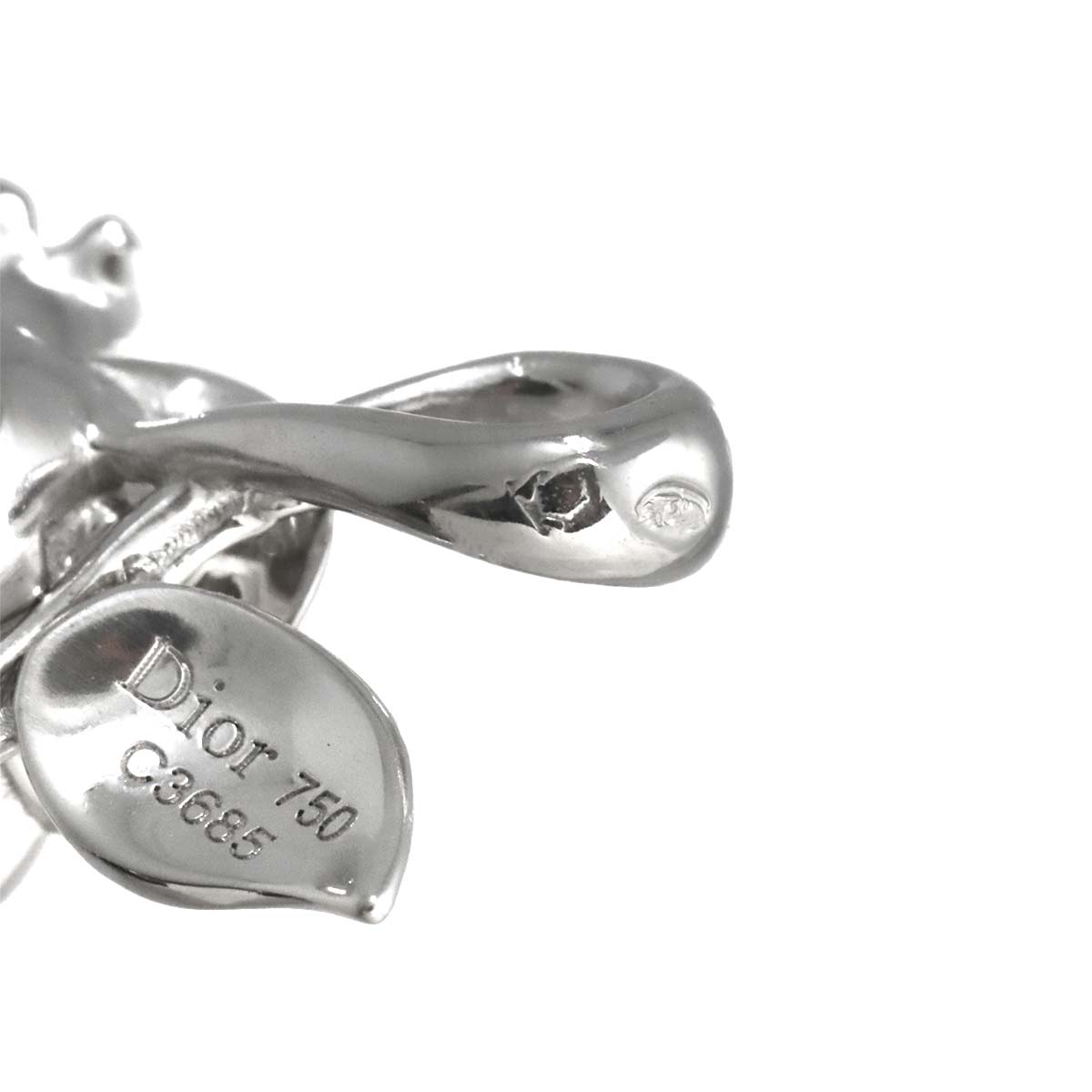 Flower Motif Ruby Pendant Top 18K WG 750