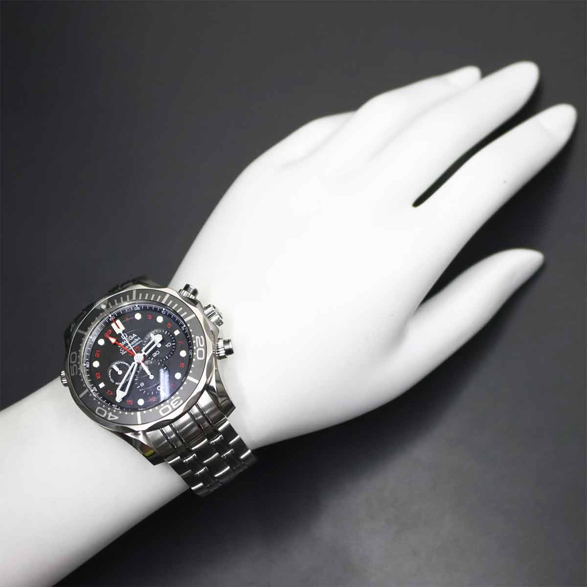 Seamaster 300 Co-Axial 212 30 44 52 01 001 Black Dial Watch