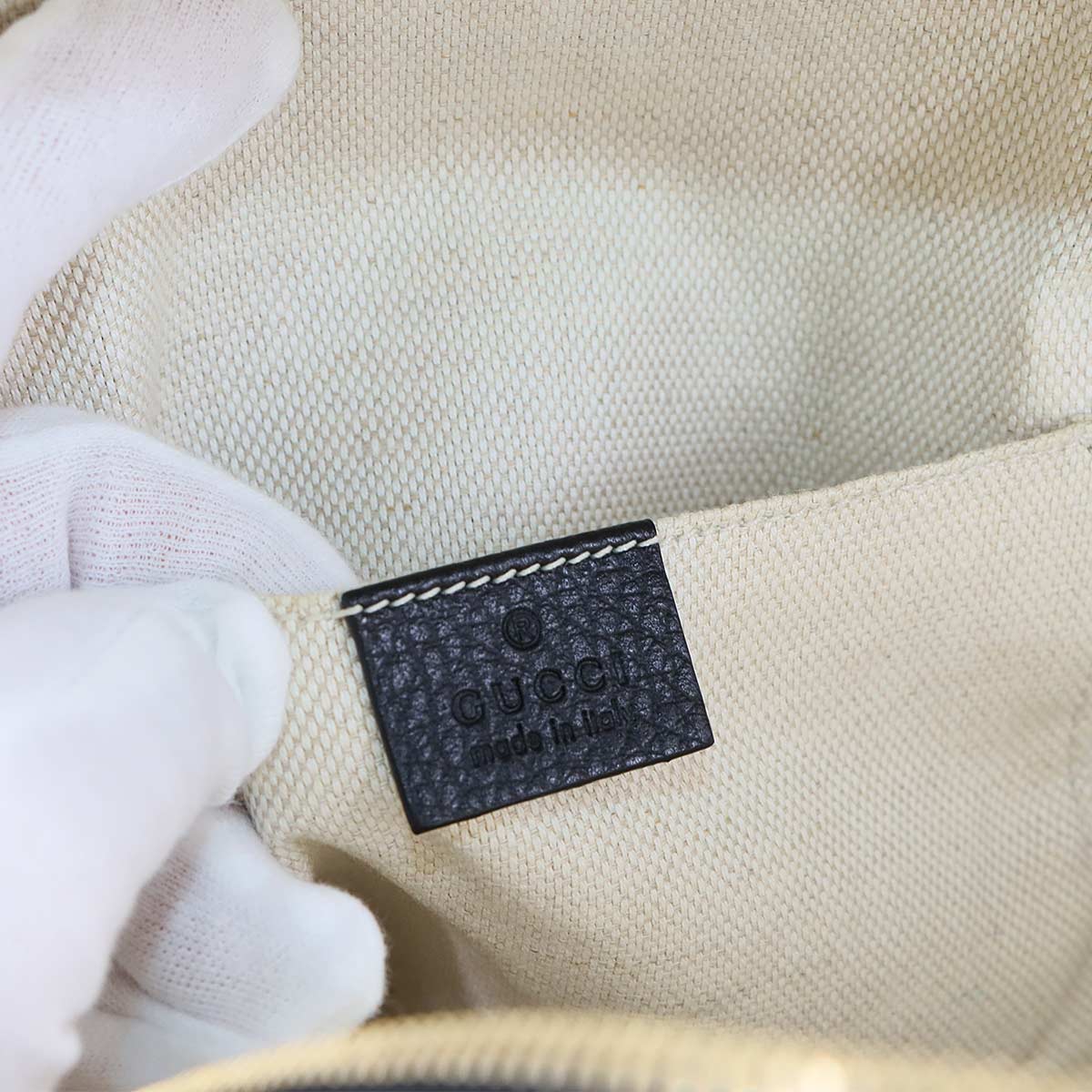 Interlocking G Soho Back Pack Leather Black 536192 Purse