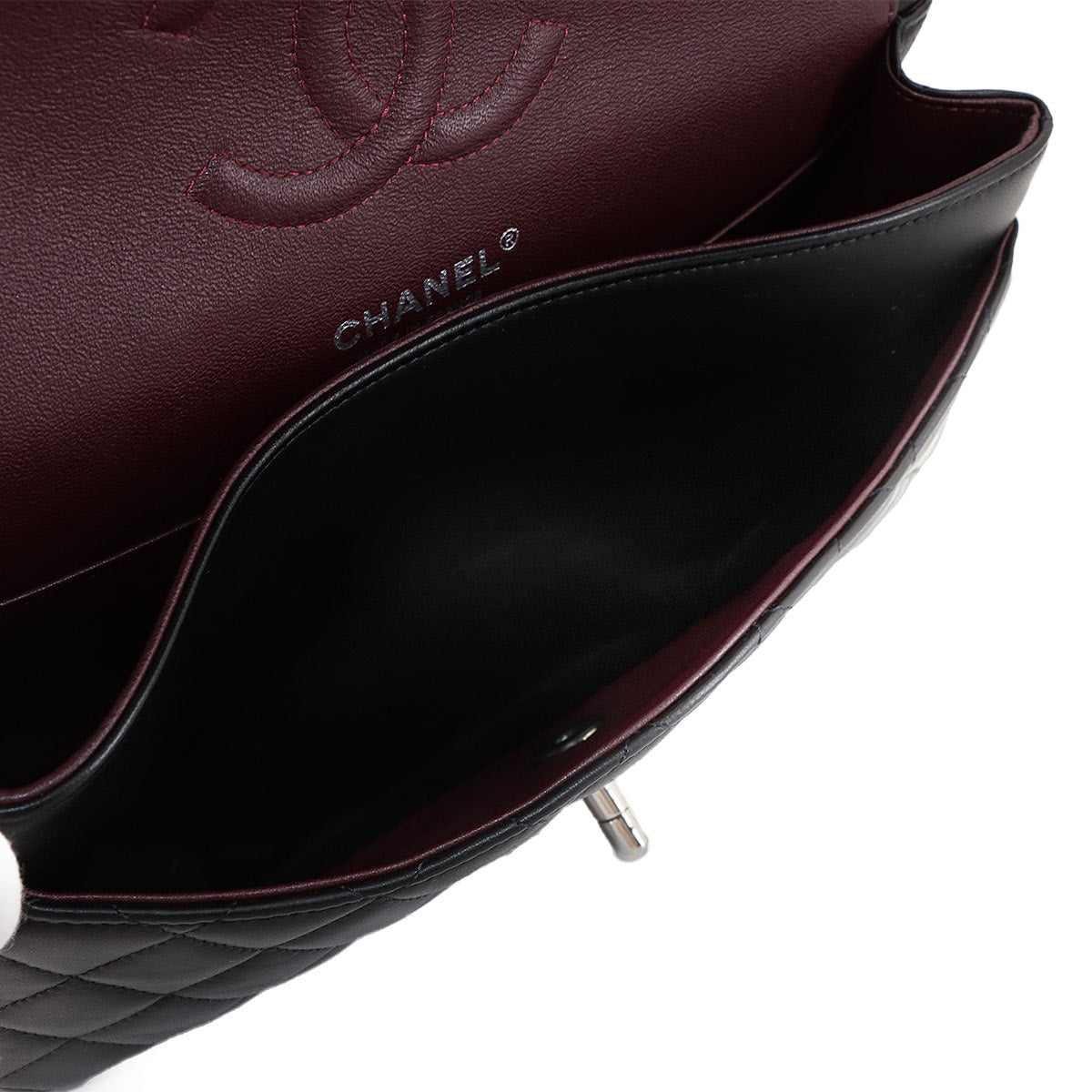 Matelasse 25 Chain Shoulder Bag Leather Black A01112 11.12