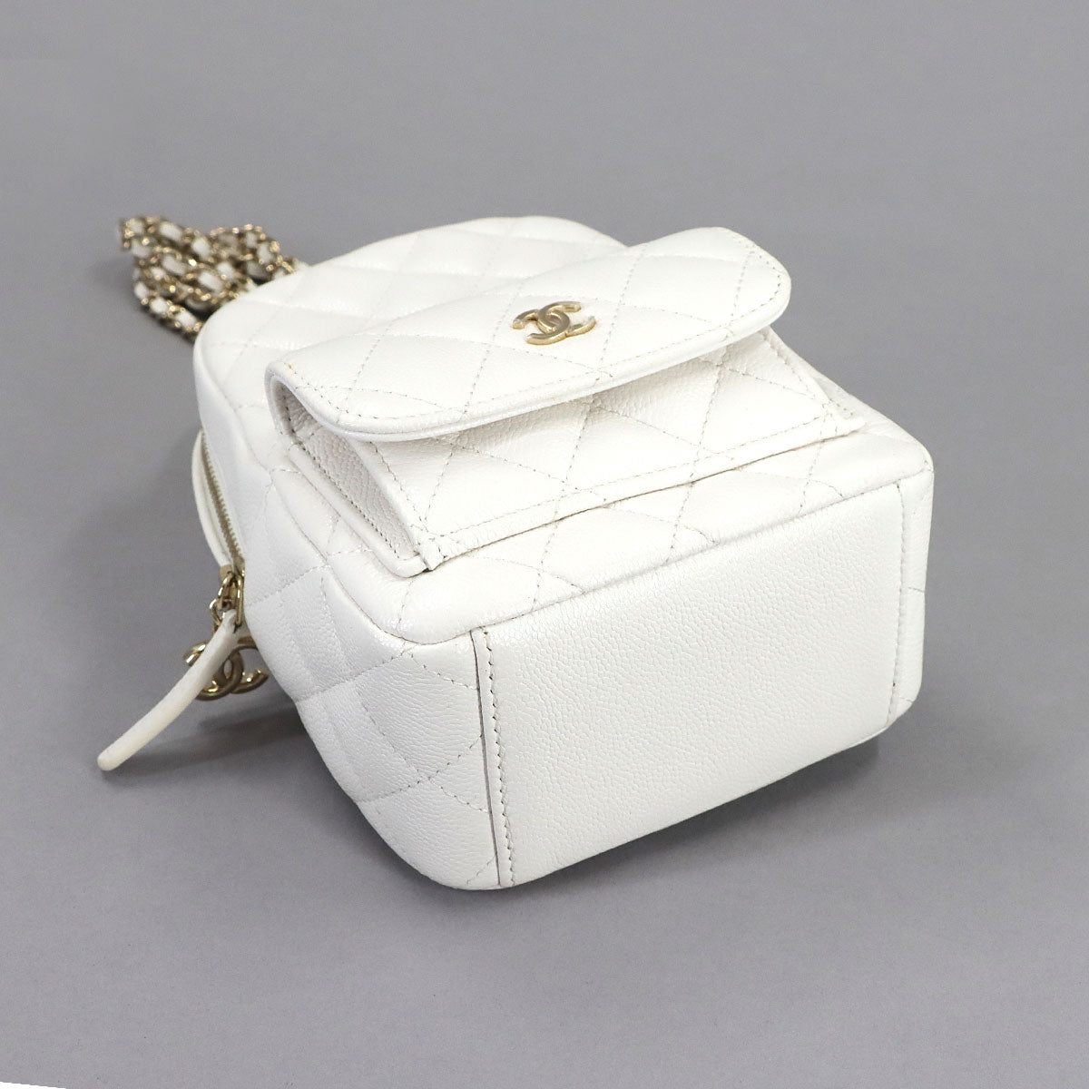 Matelasse Chain Mini Backpack Leather White AP3753
