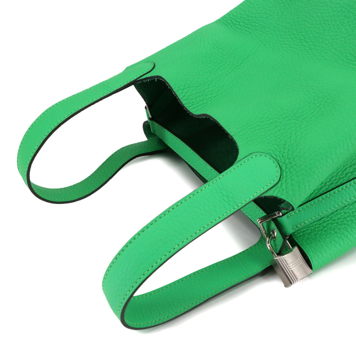 Picotin Lock PM Hand Bag Taurillon Clemence Vert comics