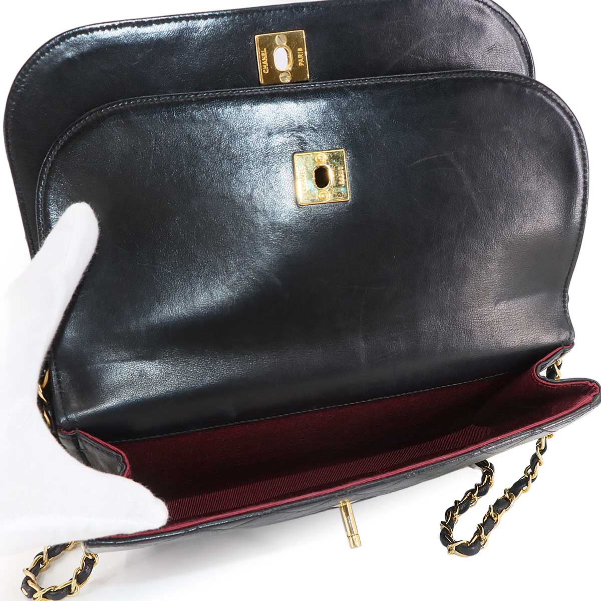 Matelasse Chain Shoulder Bag Leather Black Vintage Purse
