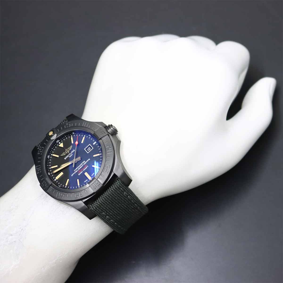 Avenger Black Bird V17310 Automatic Date Black Dial