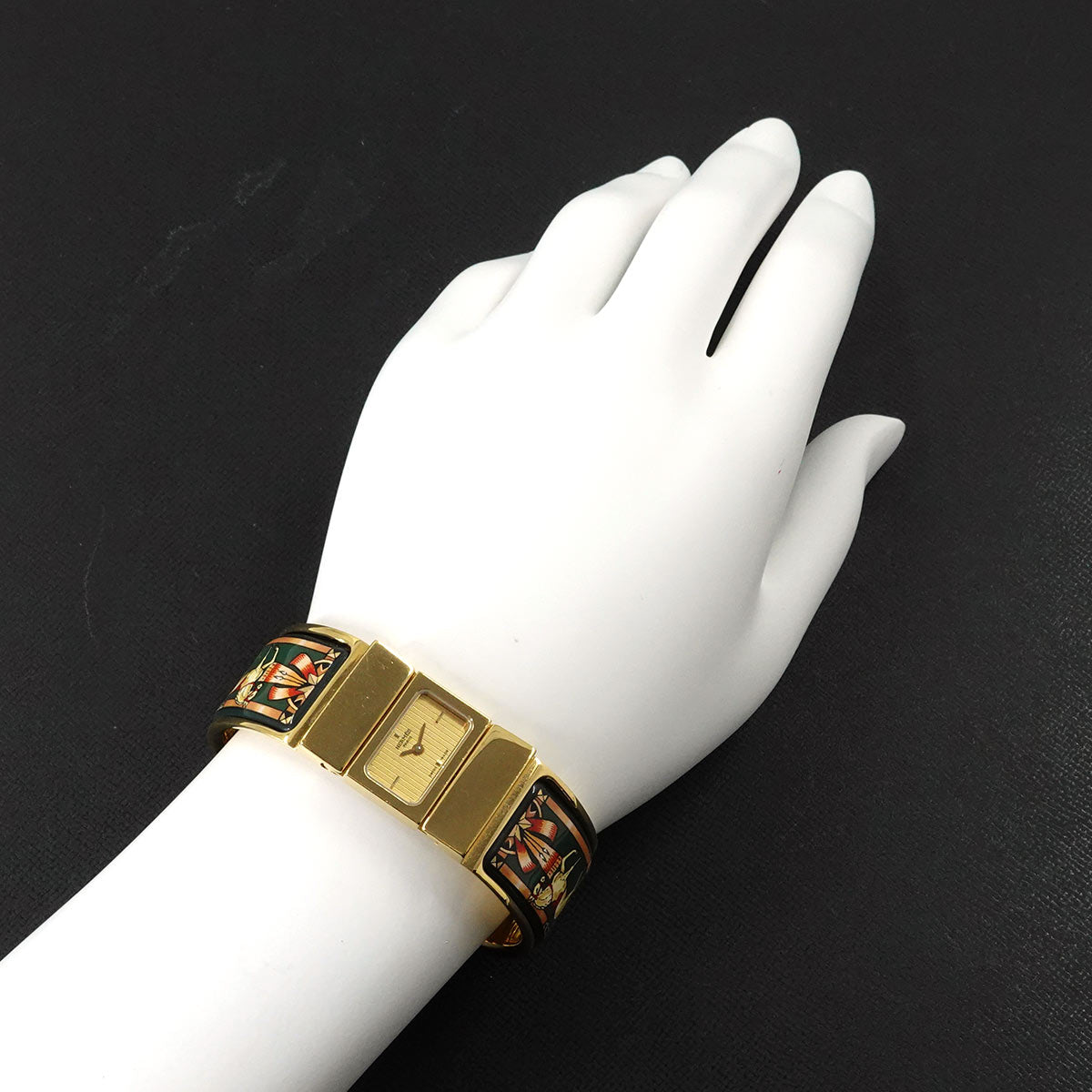 Loquet LO1.201 Quartz Gold Dial Ladies Bngle Watch