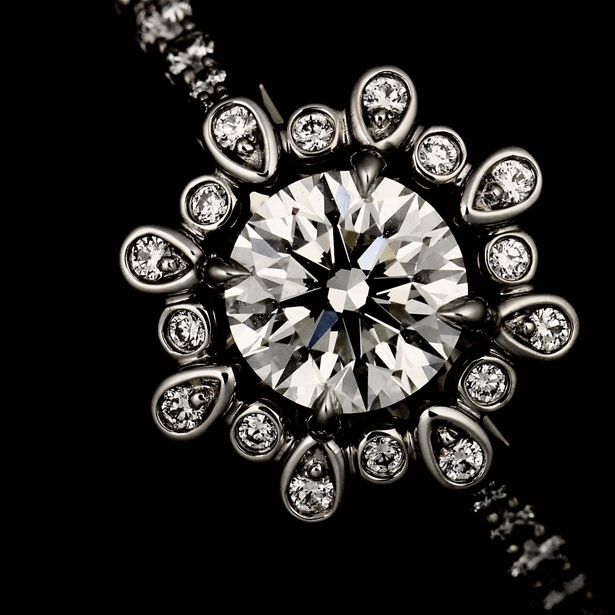 Blossom Diamond 0.70ct F/VS1/3EX Ring Pt 8.25(US)