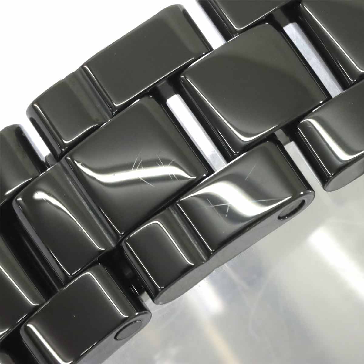 J12 H1626 38mm 12P Diamond Automatic Black Dial Mens Watch