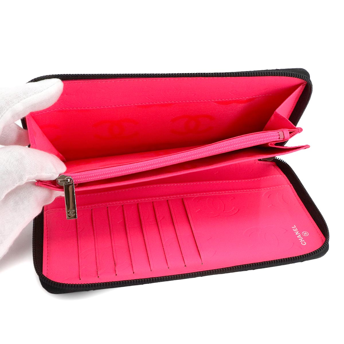 Cambon Line Zipped Around Long Wallet Leather Black A48660