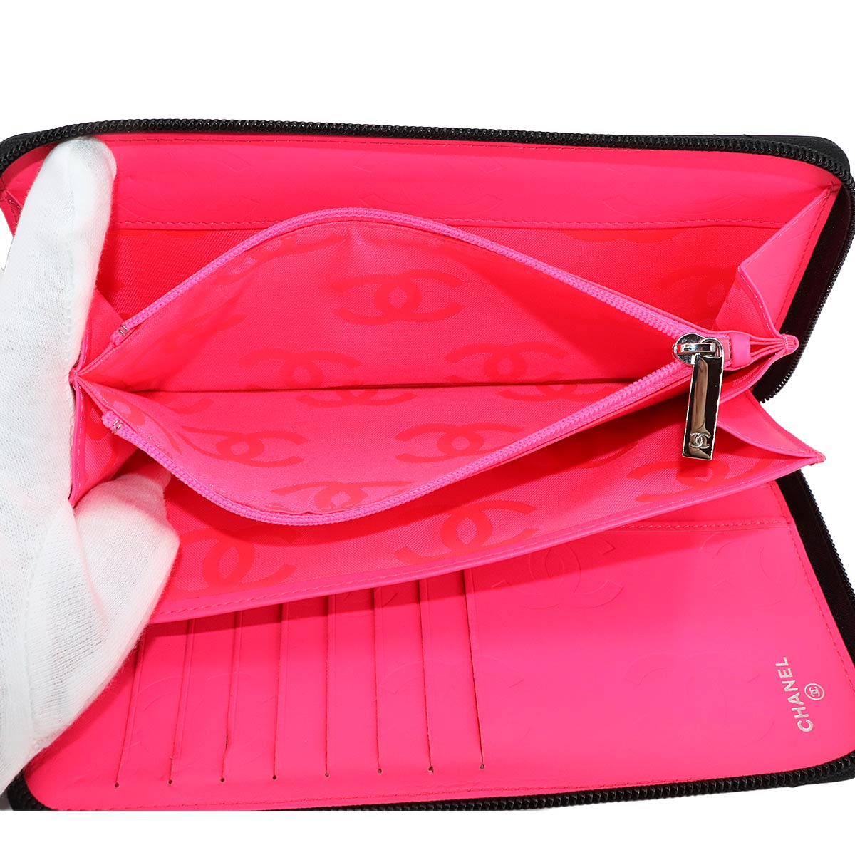 Cambon Line Zipped Around Long Wallet Leather Black A48660