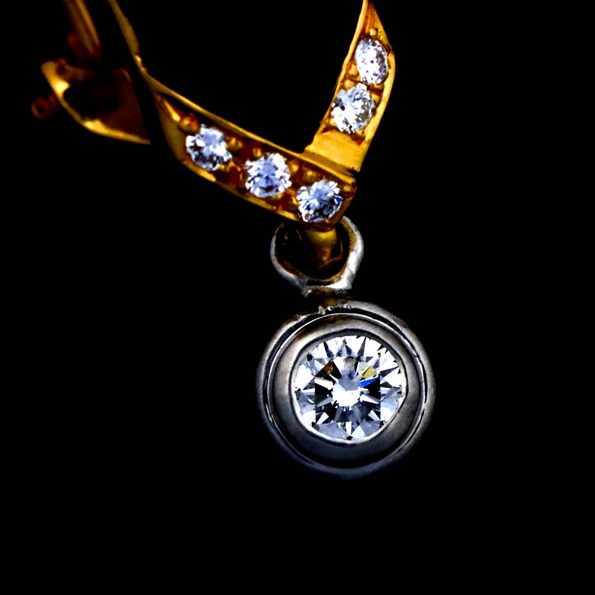 Onyx Diamond 0.09ct/0.08ct Earrings Clip on 18K YG Pt