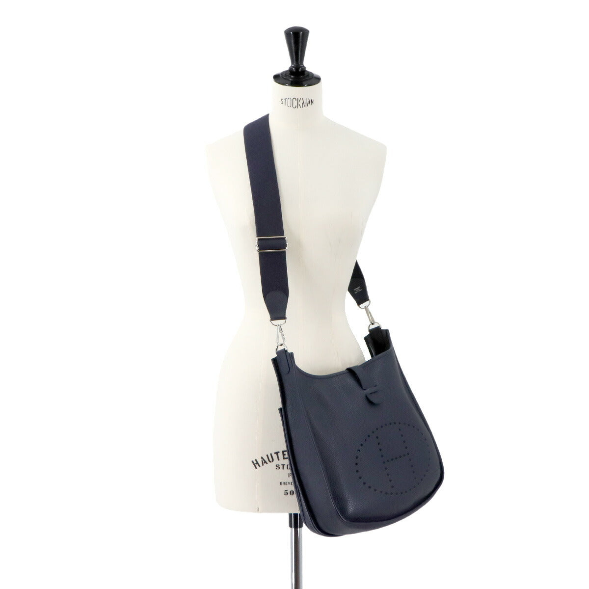 Evelyne3 GM Shoulder Bag Taurillon Clemence Bleu Nuit