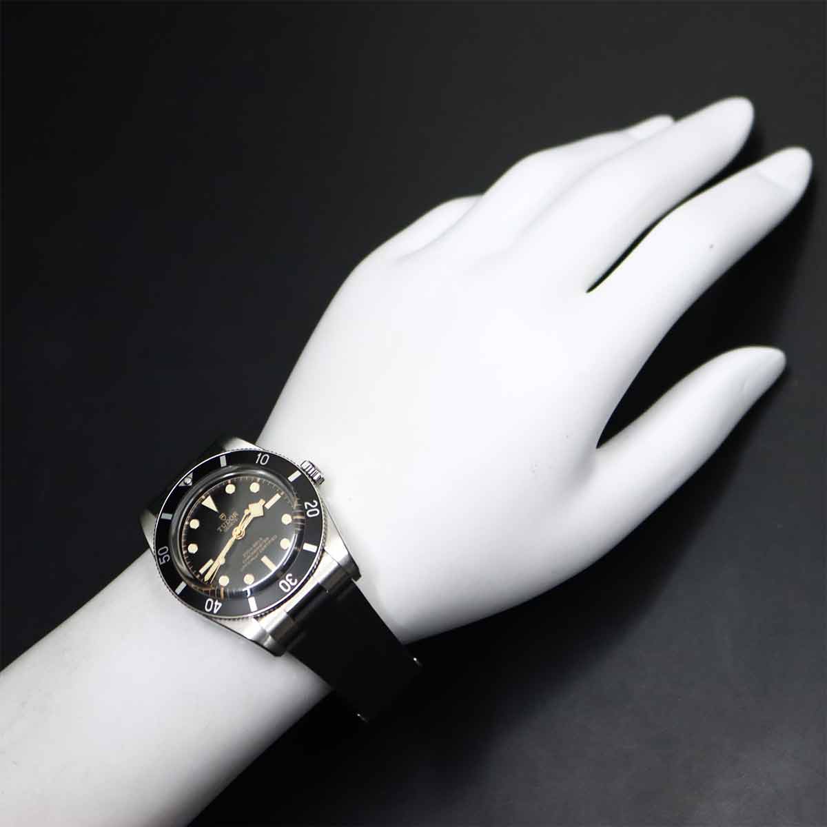 Heritage Black Bay 79000N Automatic Black Dial Mens Watch