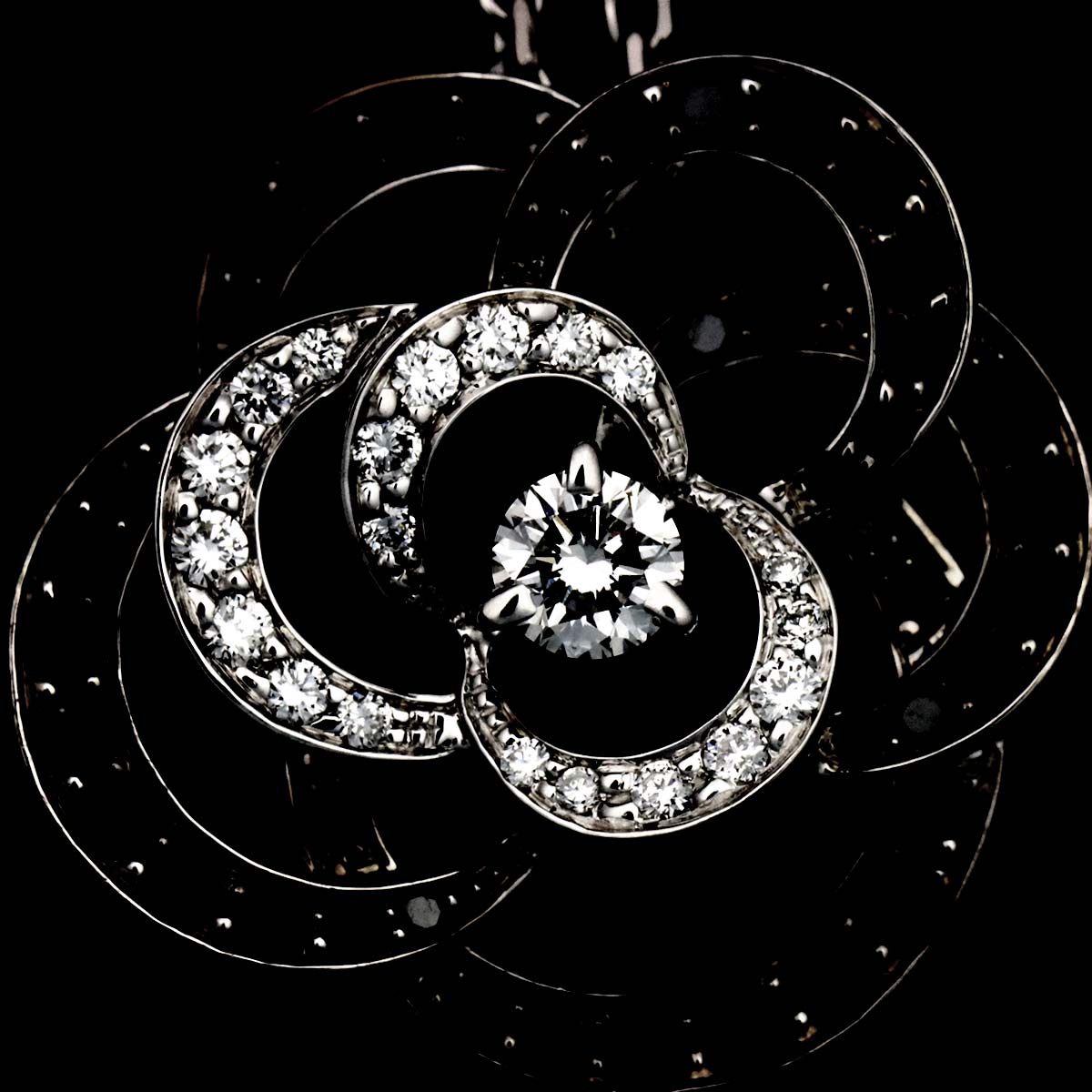 Camelia Necklace Diamond 18K White Gold 750