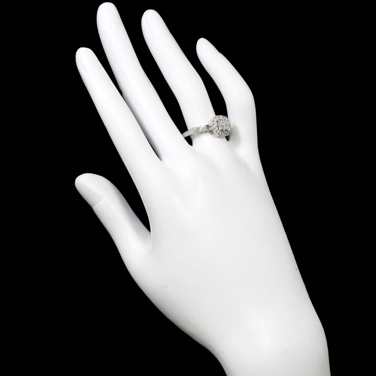 Diamond 0.70ct Ring Pt size7.5-7.75(US)