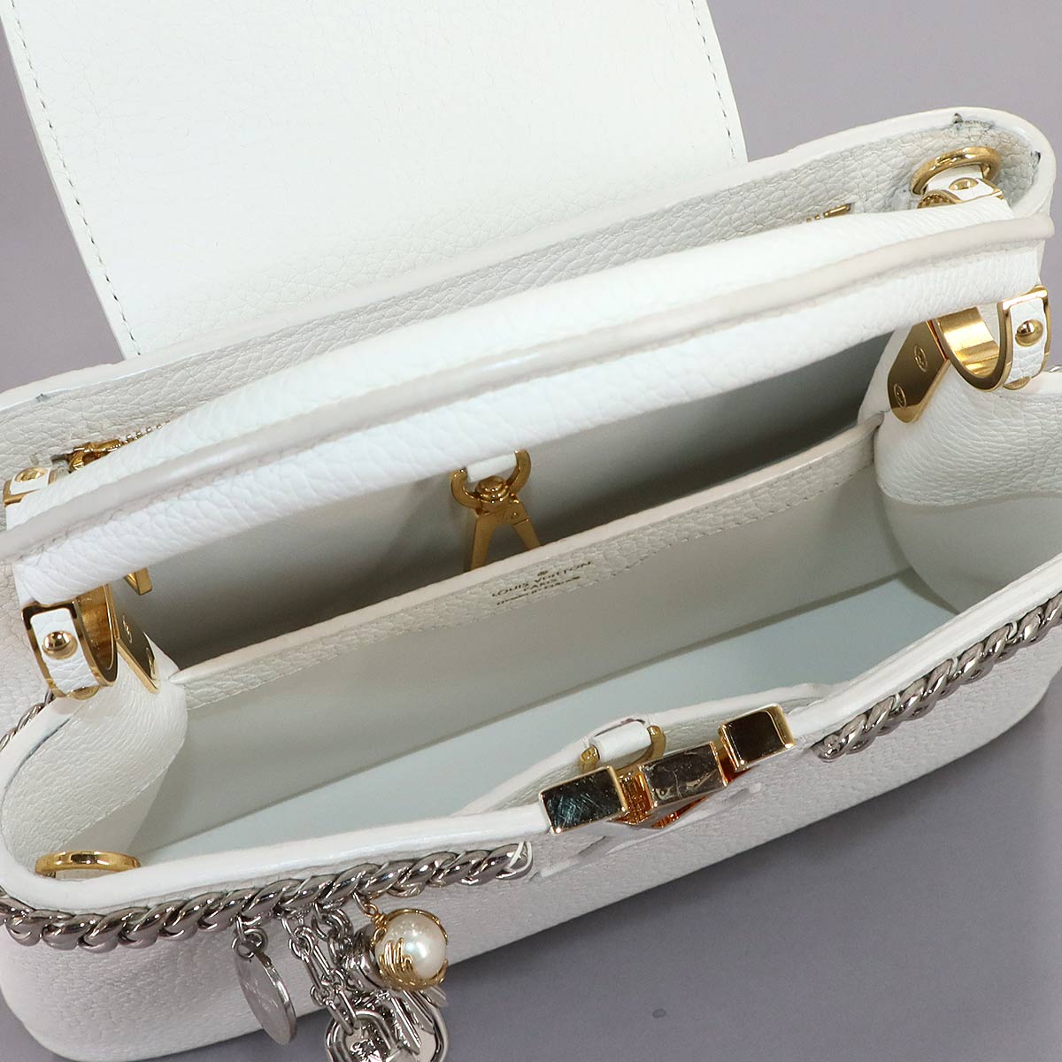 Capucines BB 2way Hand Shoulder Bag Taurillon White