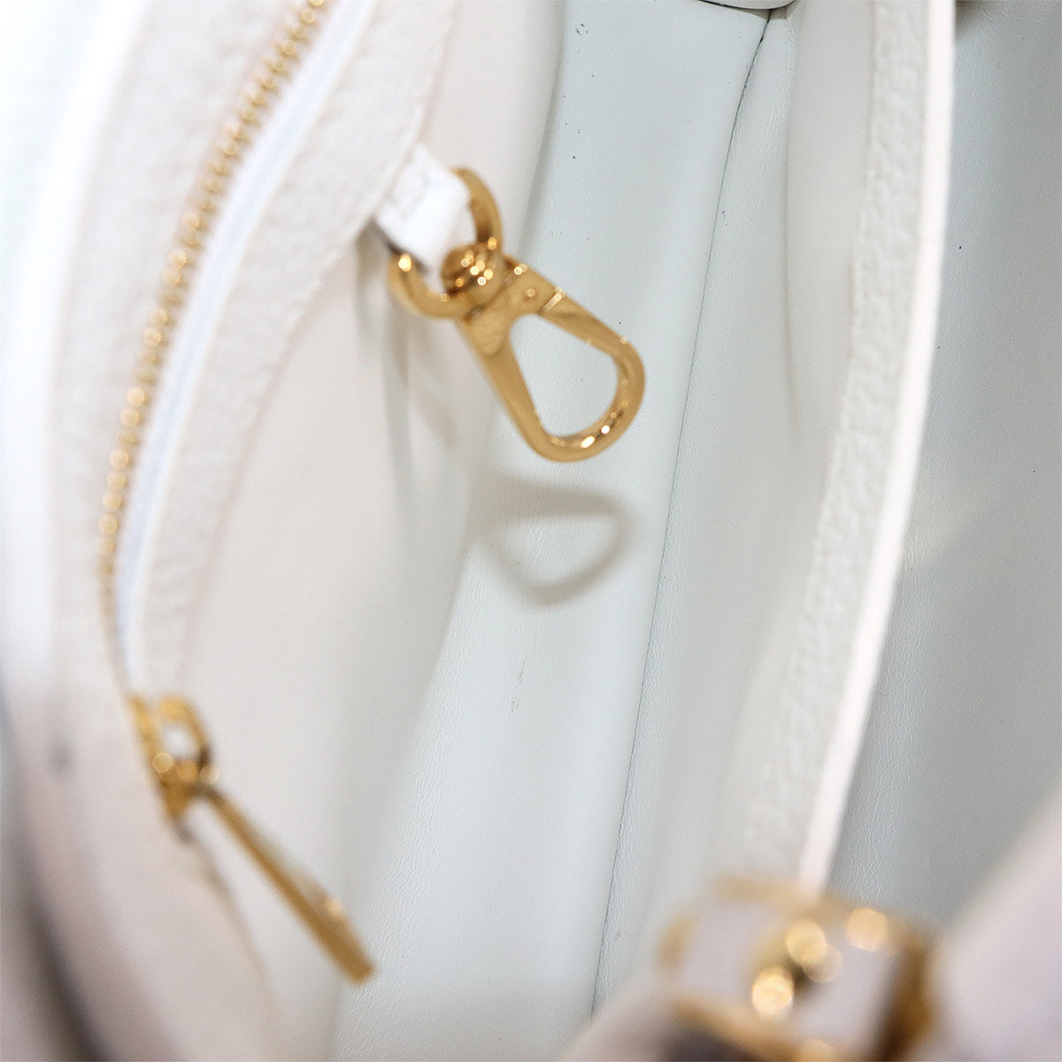 Capucines BB 2way Hand Shoulder Bag Taurillon White