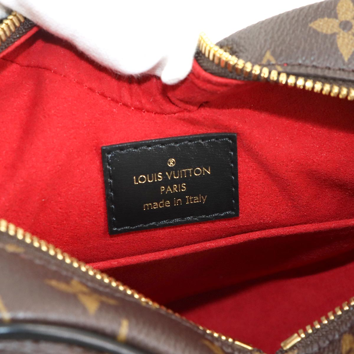 Monogram Sac Coeur Fall in Love Heart Shoulder Bag M45890