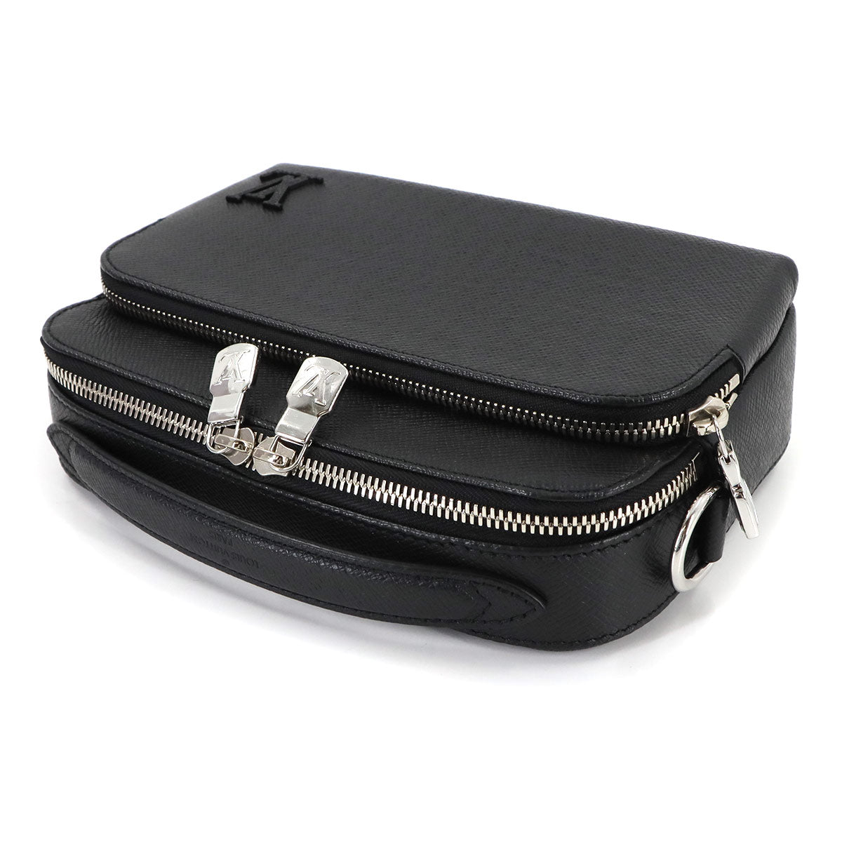 Taiga Avenue Messenger Shoulder Bag Black M11657