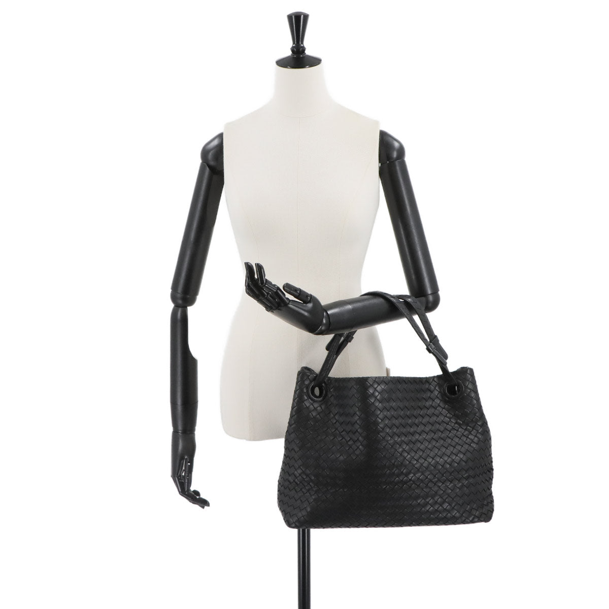 Intrecciato Medium Garda Tote Bag Leather Black 179320