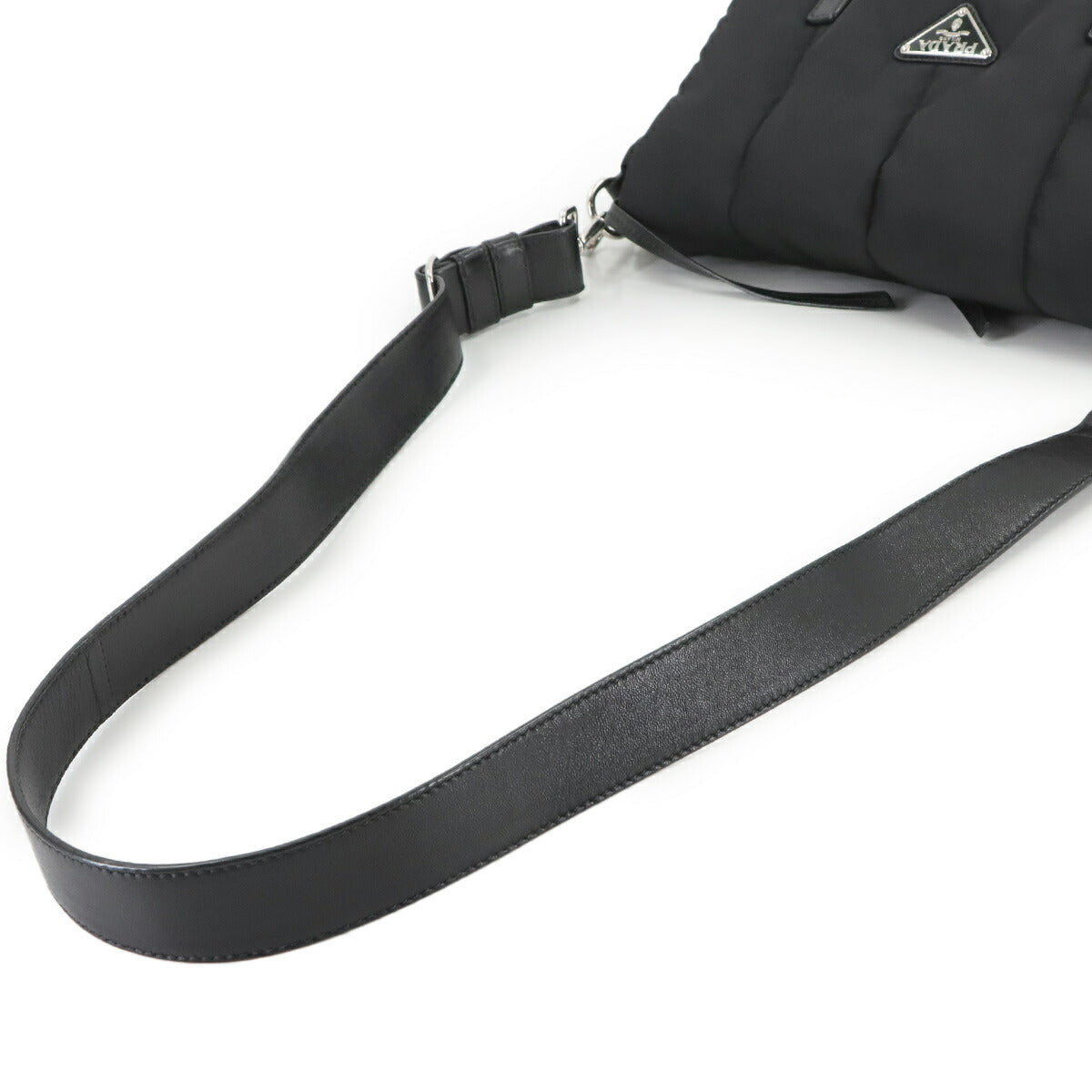 Bomber Shoulder Bag Nylon Leather Nero 1BD048 Black