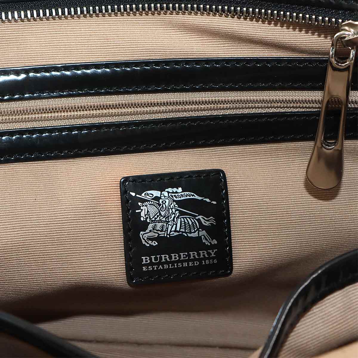 Plaid Hand Bag PVC Patent leather Beige Black Purse