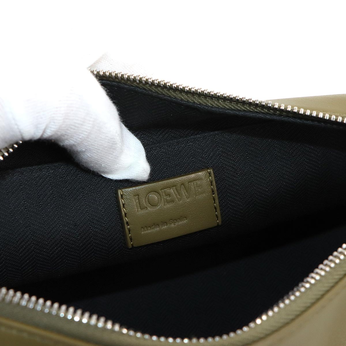 Puzzle Fold Wash Hand Clutch Bag Leather Olive Purse