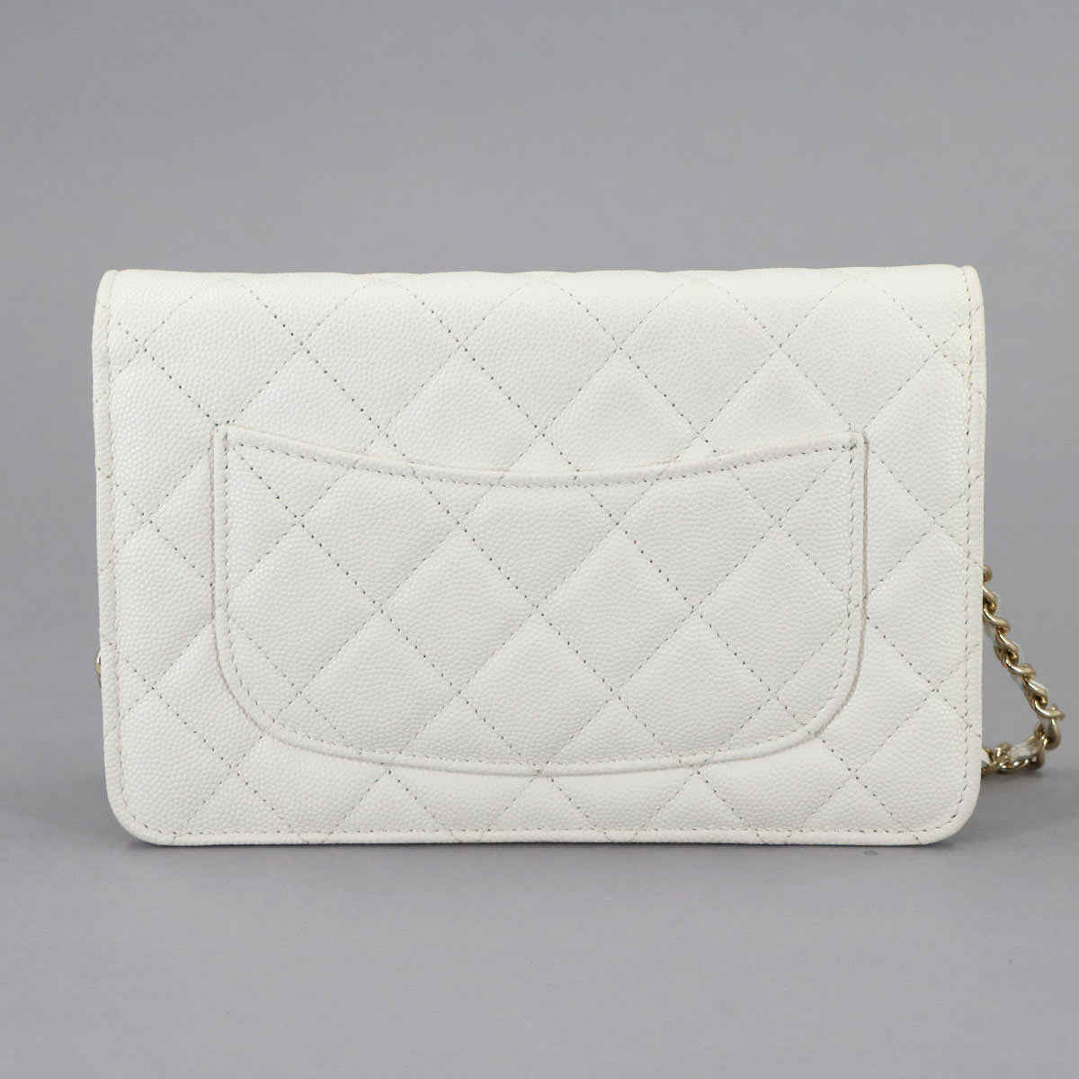 Matelasse Chain Wallet Leather White