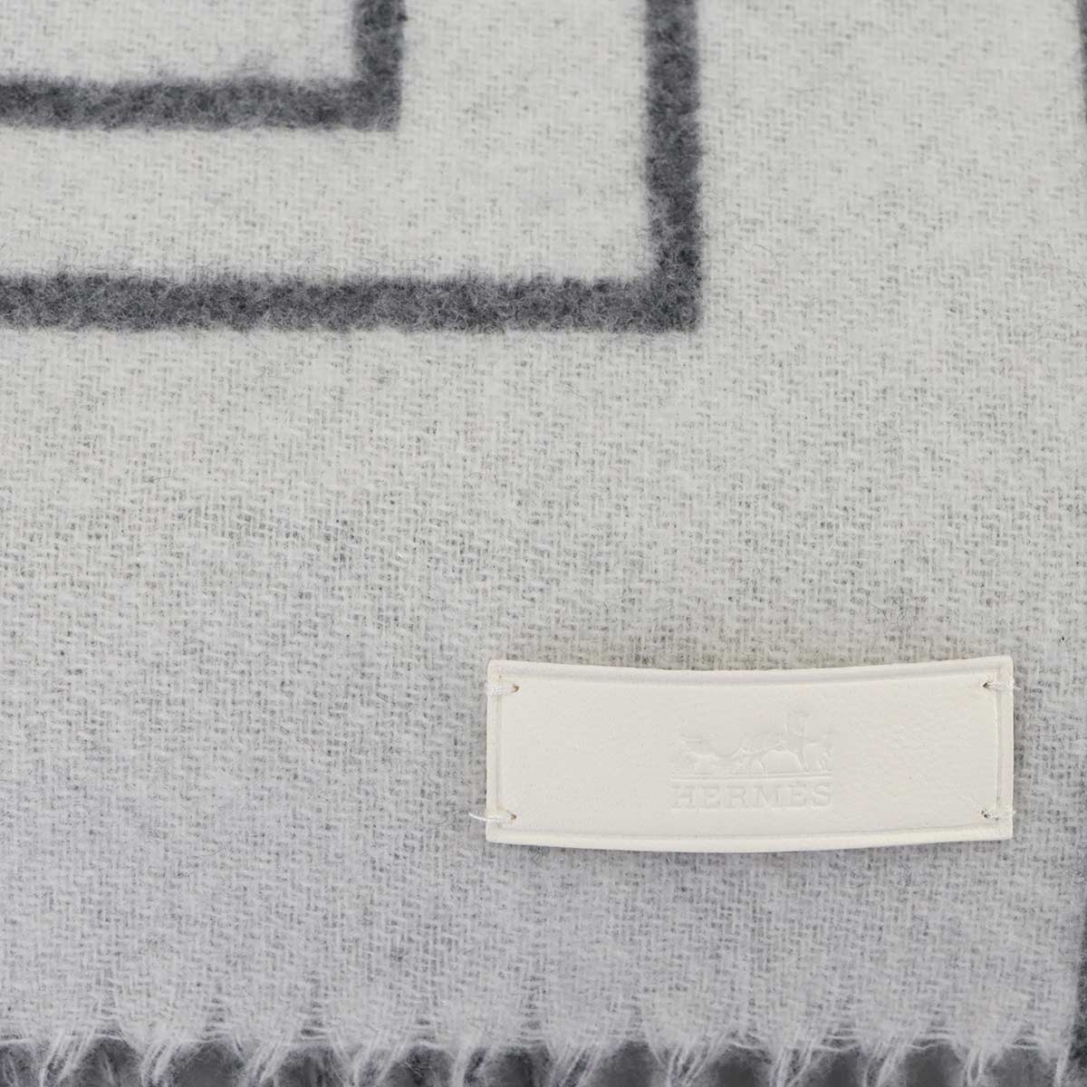 Winter Scarf Lettre au Carre Cashmere 100% Leather Gray White