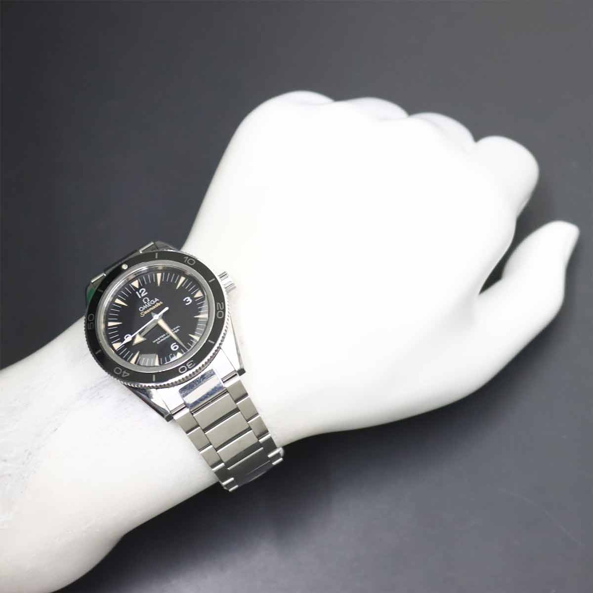 Seamaster 300 Master Co-Axial 233 30 41 21 01 001 Black Dial