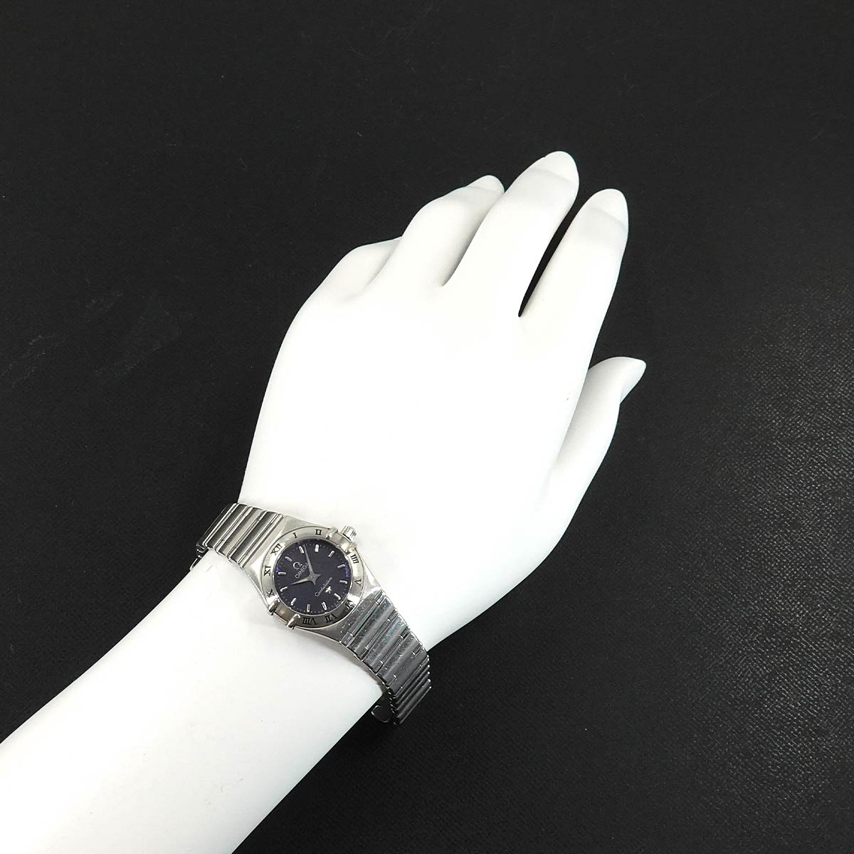 Constellation 1562 40 Quartz Gray Dial Ladies Watch