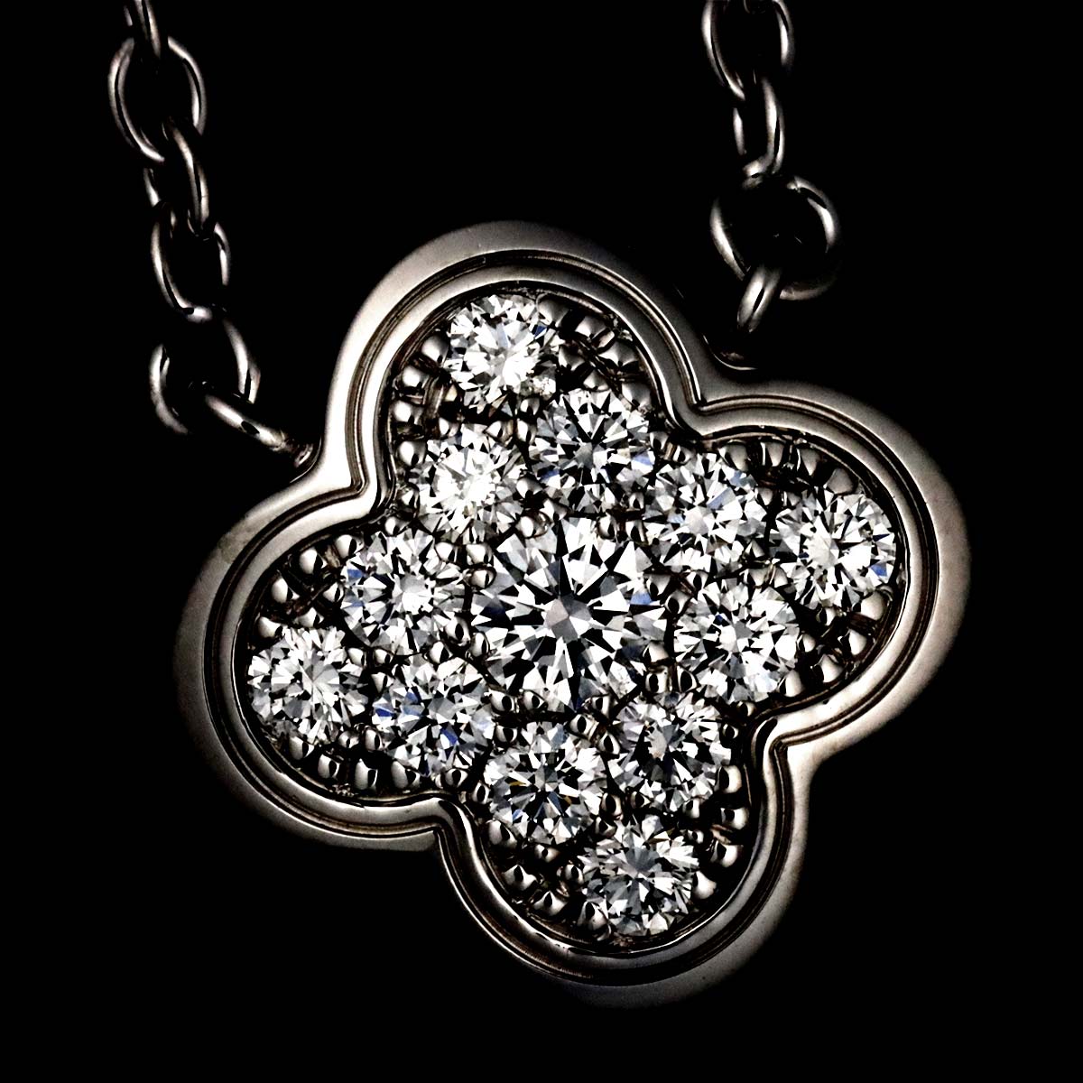Pure Alhambra Diamond Necklace 18K White Gold 750