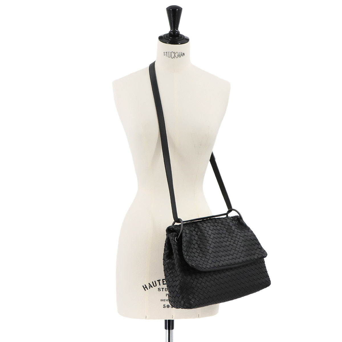 Intrecciato Shoulder Bag Leather Black 522874 Purse