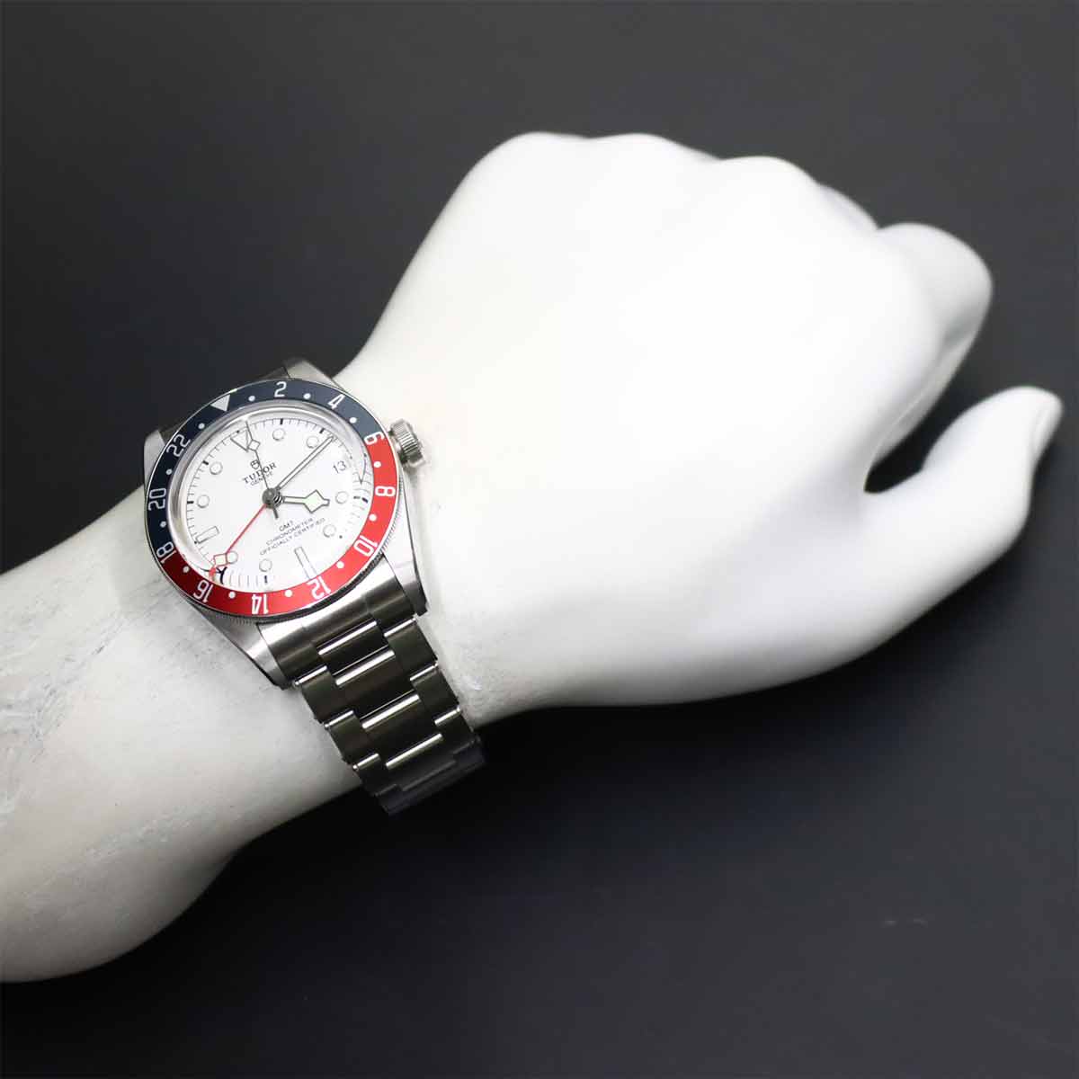 Black Bay GMT 79830RB Automatic Opaline Dial Mens Watch