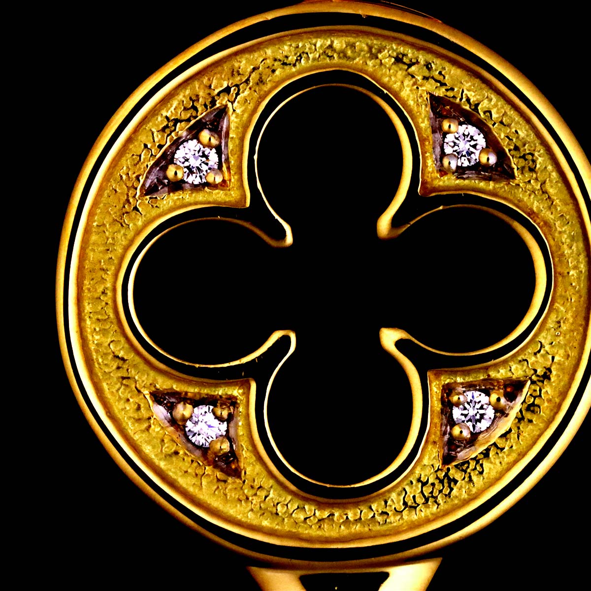 Clover Key Diamond Pendant Top 18K Yellow Gold 750