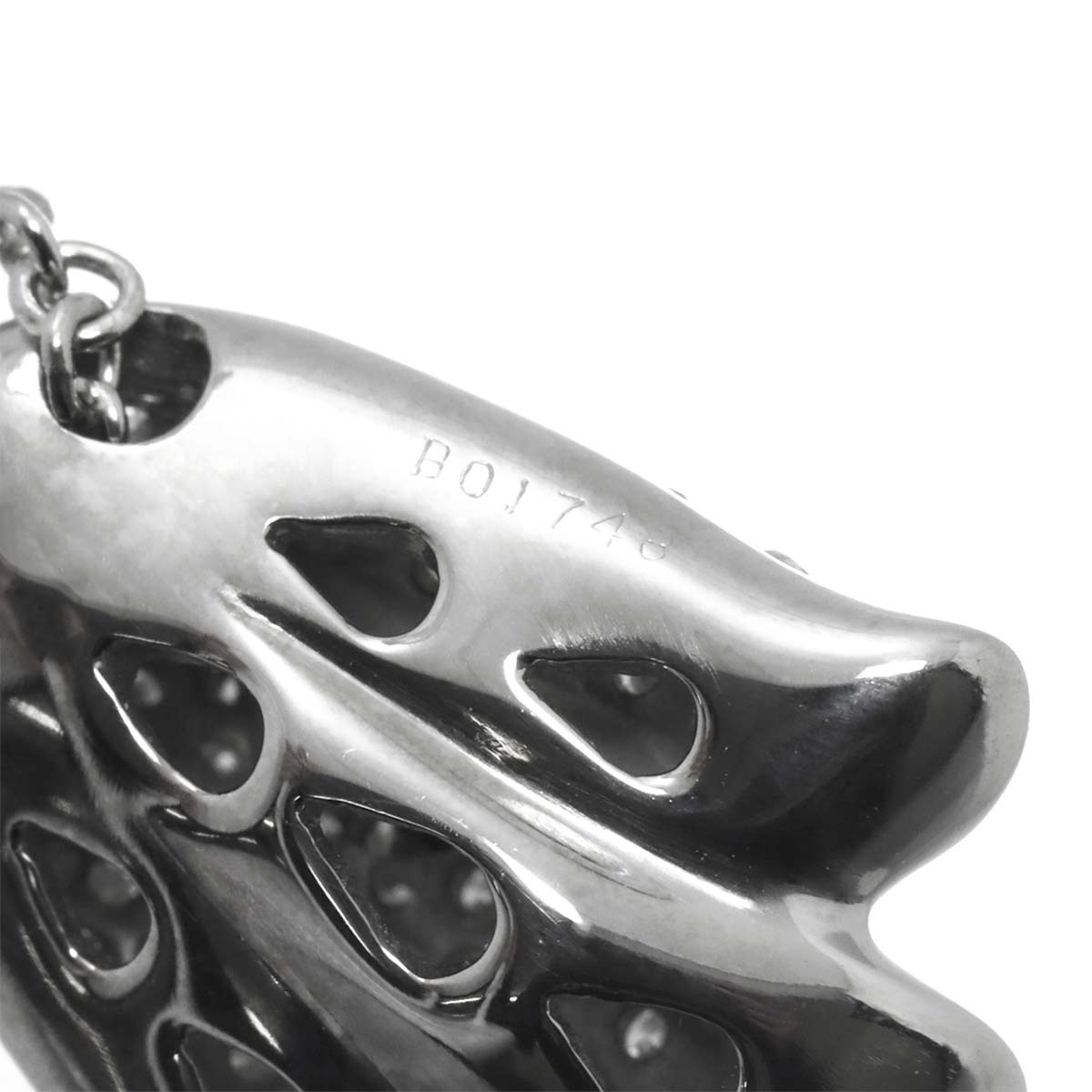 Magical Garden Diamond Necklace 18K White Gold 750