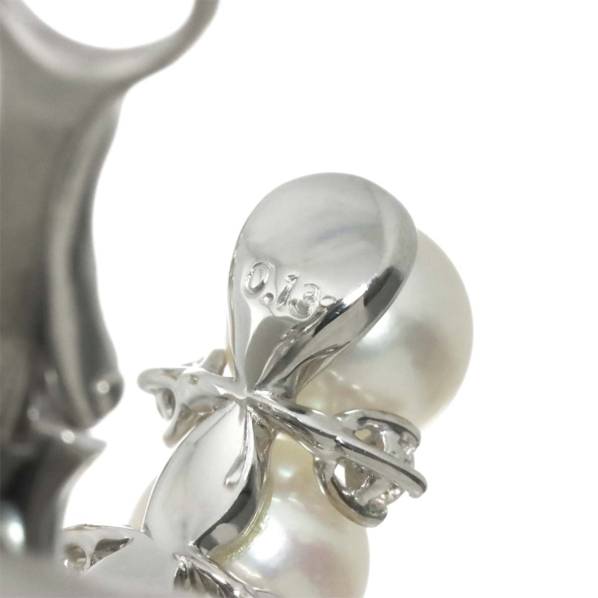 Akoya Pearl 6.2-6.0mm Diamond 0.13ct/0.13ct Earrings 18K WG 750