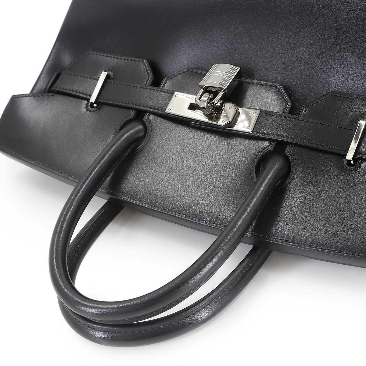 Haut a Courroies 32 Box calf Black Hand Bag Purse