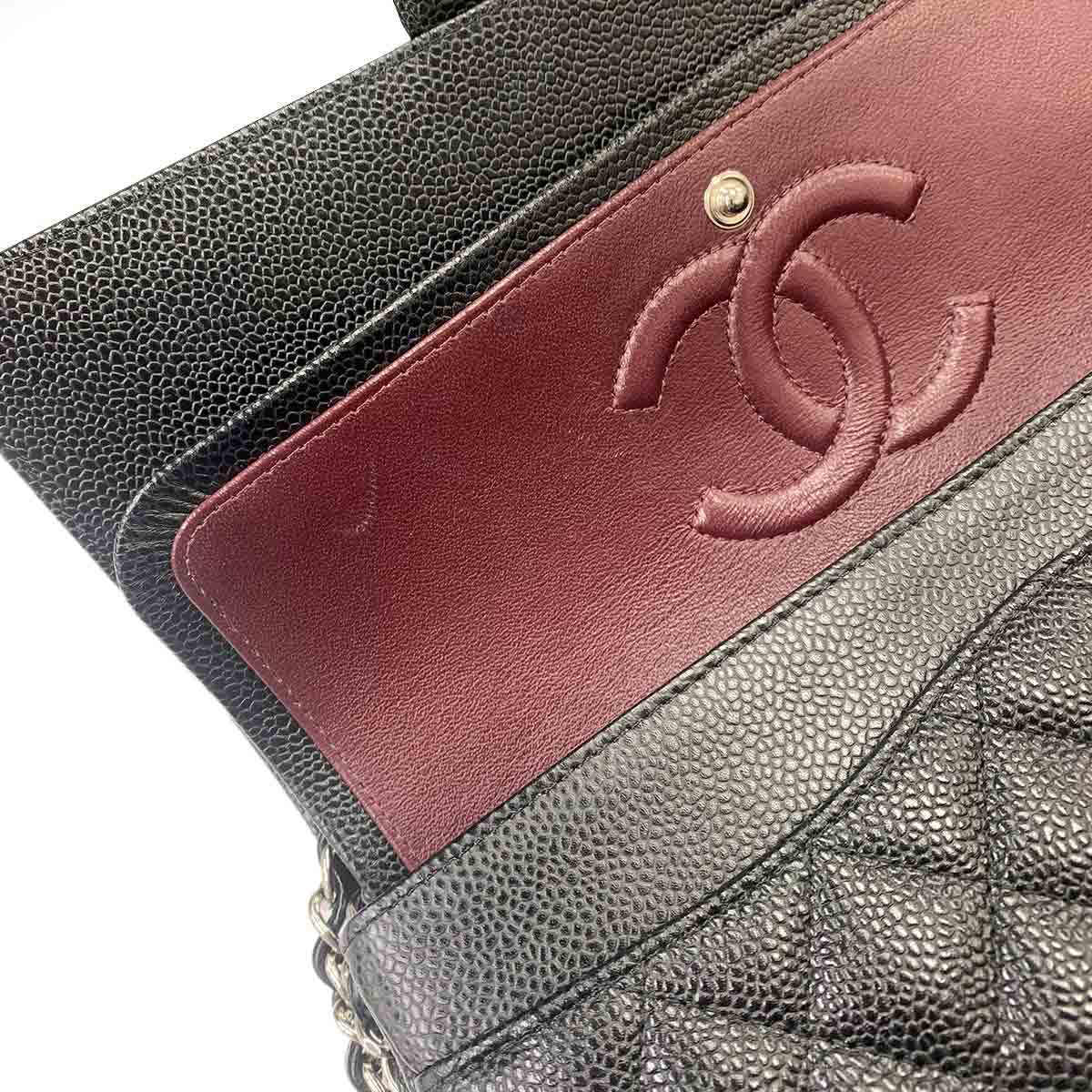 Matelasse 25 Chain Shoulder Bag Leather Black A01112