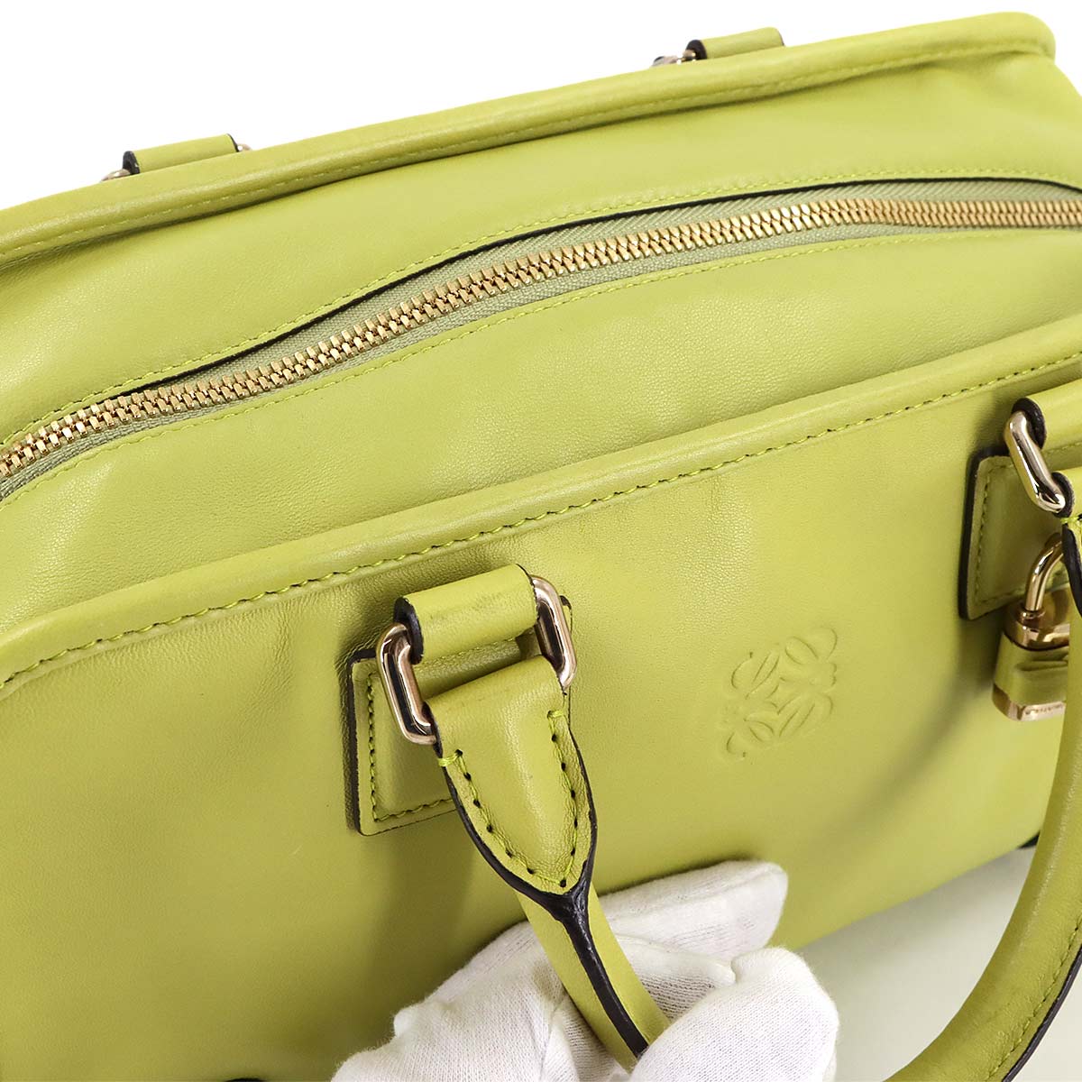 Amazona 28 Hand Bag Leather Lime Anagram Light green Purse