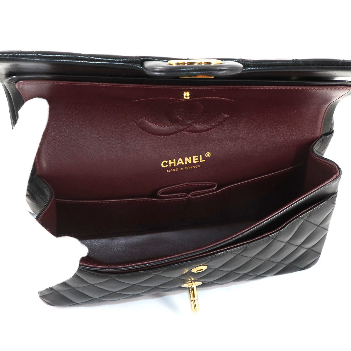 Matelasse 25 Chain Shoulder Bag Leather Black A01112 11.12