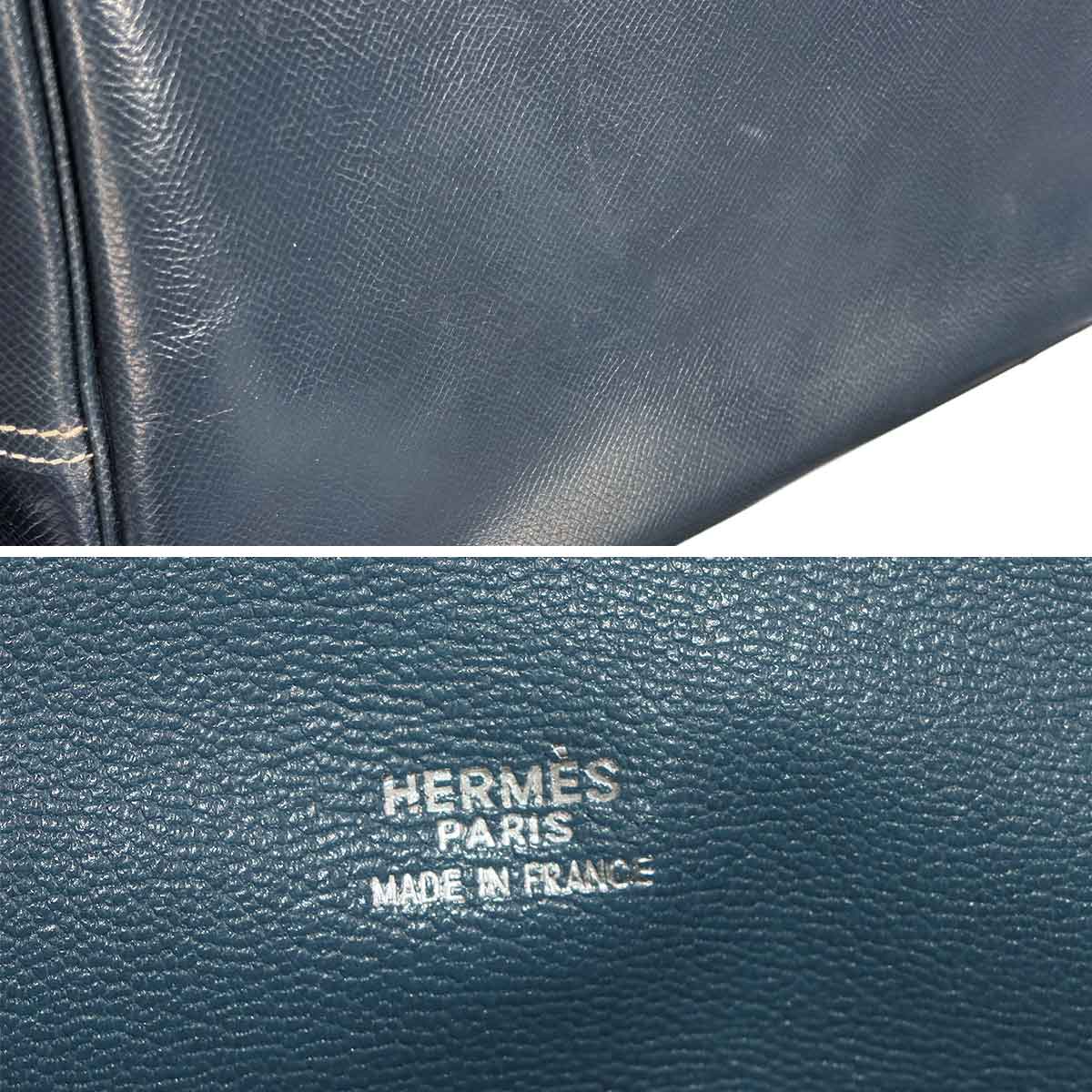 Plume 32 Hand Bag Lisse Leather Navy Purse