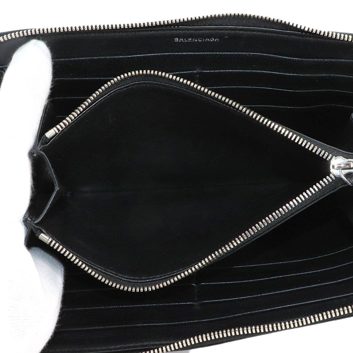 Everyday Zipped Around Long Wallet Leather Black 551935