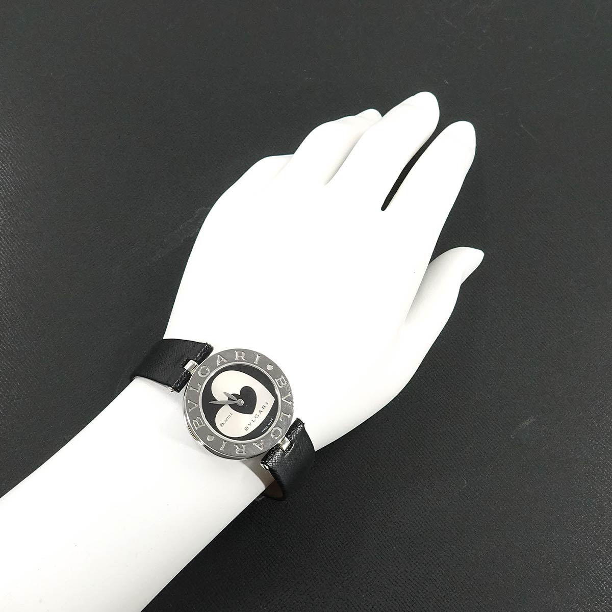 B-zero1 Double Heart BZ30S Black dial Ladies Watch