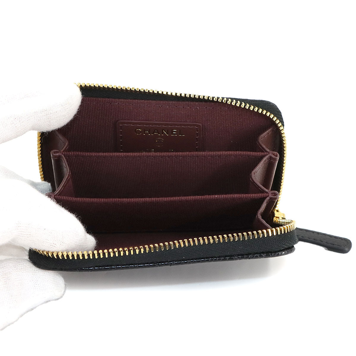 Matelasse Classic Zipped Coin Purse Leather Black AP0216