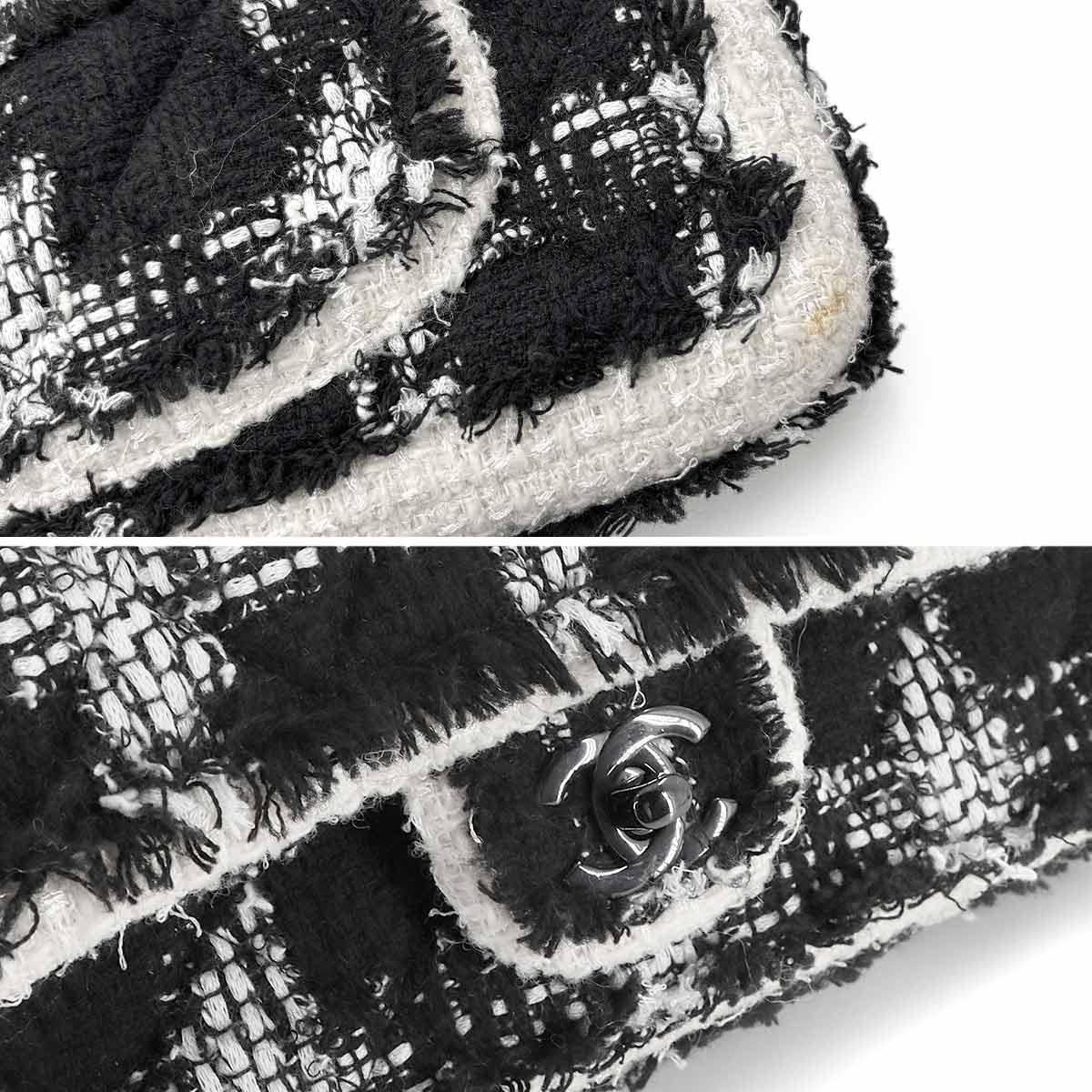 Matelasse Chain Shoulder Bag Tweed Black White