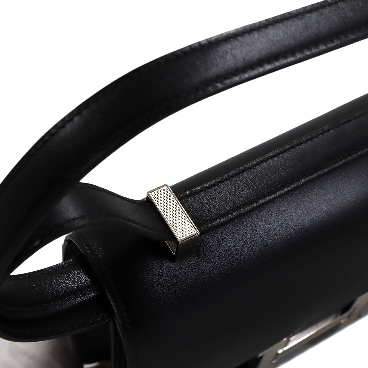 Constance 23 Shoulder Bag Box Calf Leather Black Guilloche