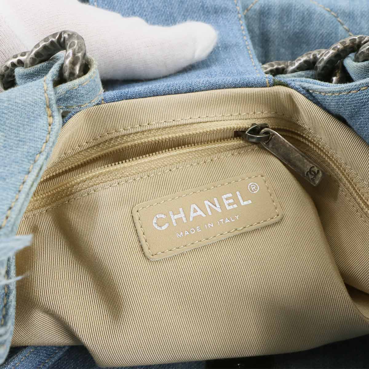 Denim Chain Shoulder Bag Blue A90720 Purse