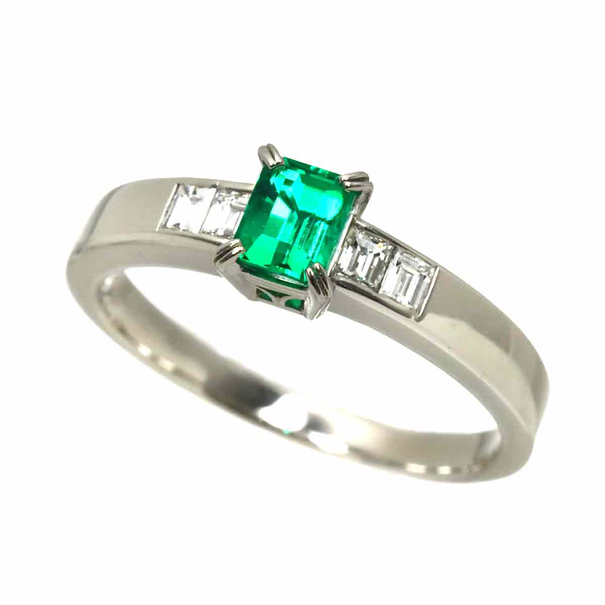 Emerald 0.48ct Diamond 0.20ct Ring Pt size7.25(US)